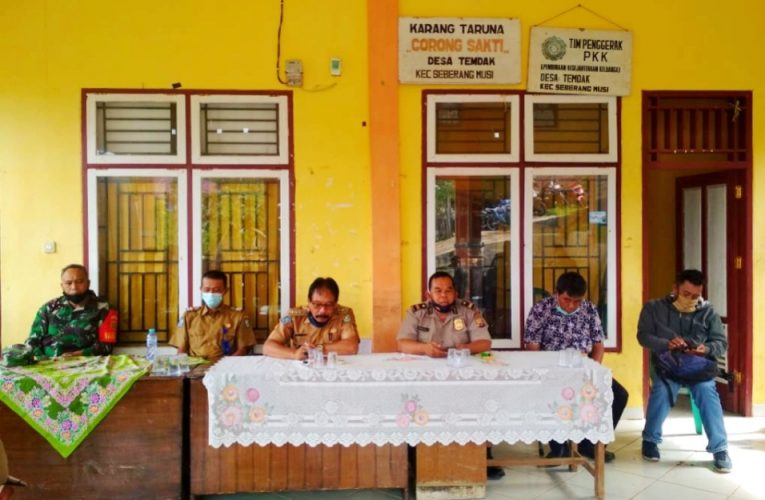 Pem-Des Temdak Kecamatan Seberang Musi, Laksanakan PPHP Sumur BOR